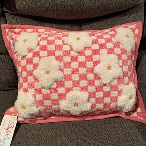 Style Happy Pink and White Checkered Floral Pillow